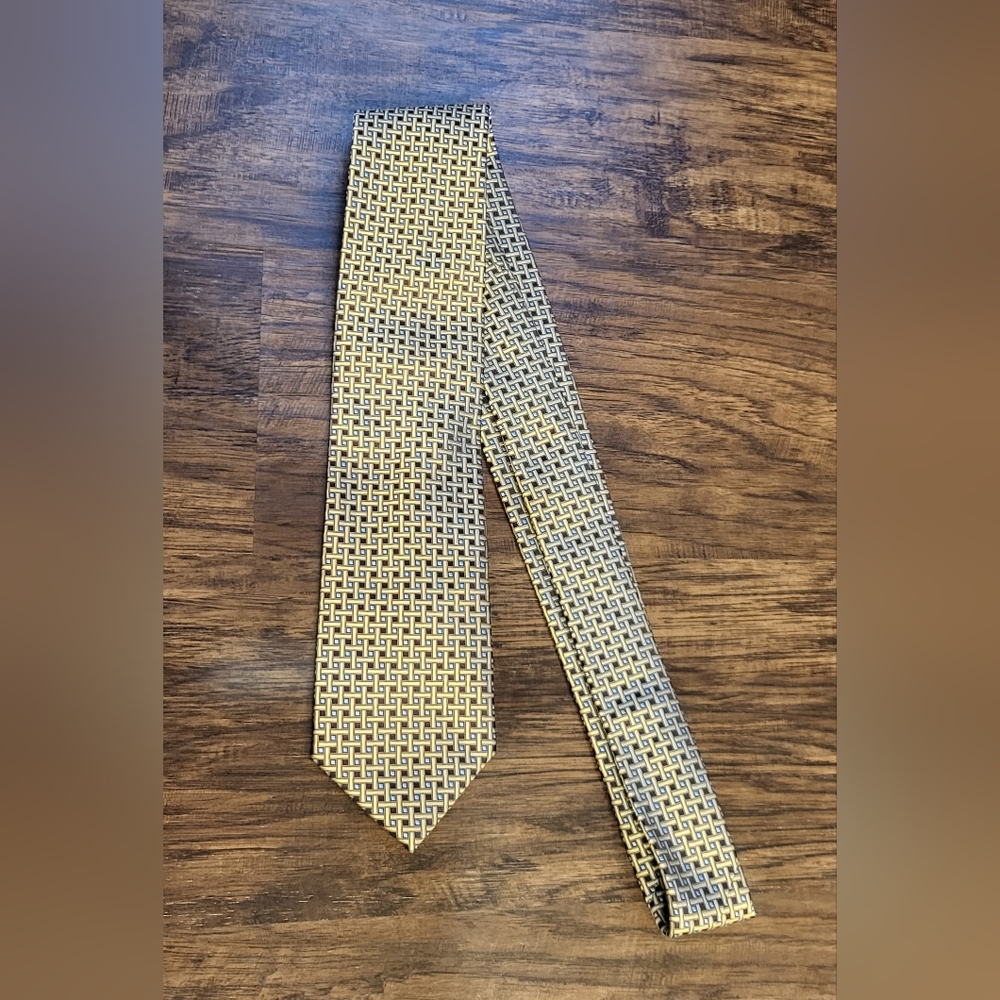 Christian Aujard Yellow/Blue/Black Tie Wwdding Guest Minimalist Capsule